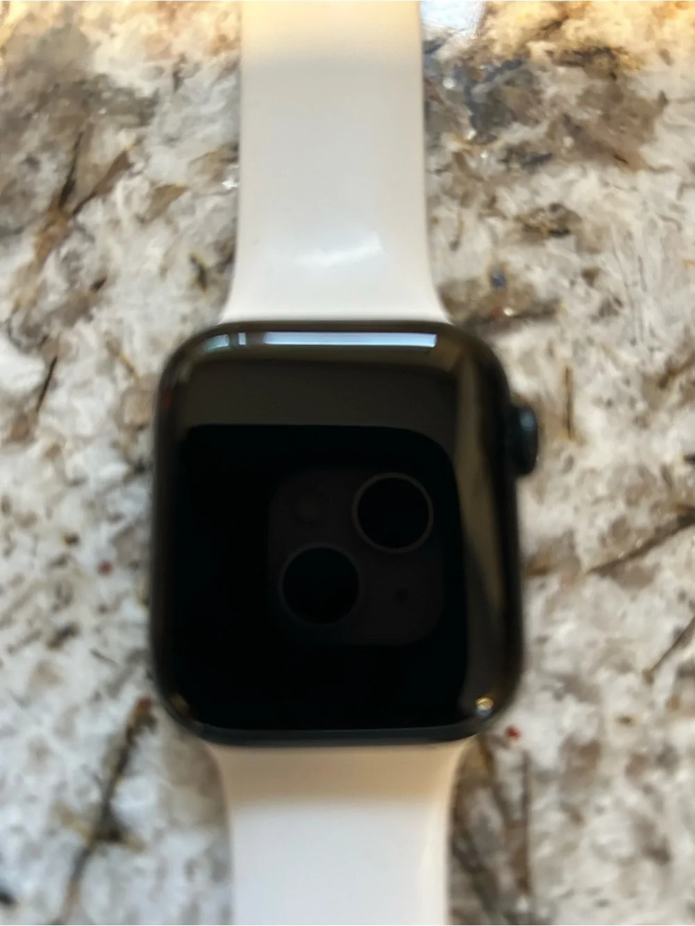 Apple Watch Rose Gold Case with White Sport Band